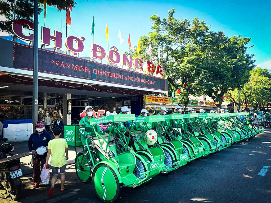 Photograph the lively allure of Hue’s local life